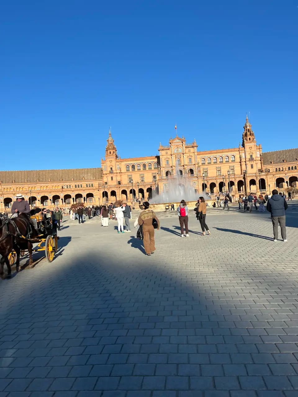 ฮันนีมูนวันที่ 6: ทัวร์ชมเซเตนิลและรอนดา - Plaza de España, Seville