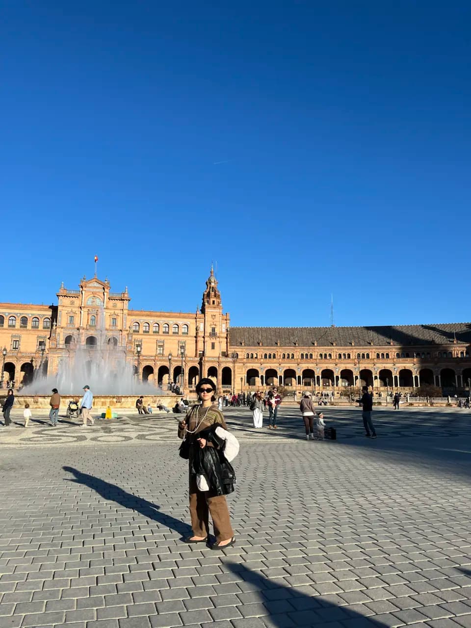 ฮันนีมูนวันที่ 6: ทัวร์ชมเซเตนิลและรอนดา - Plaza de España, Seville