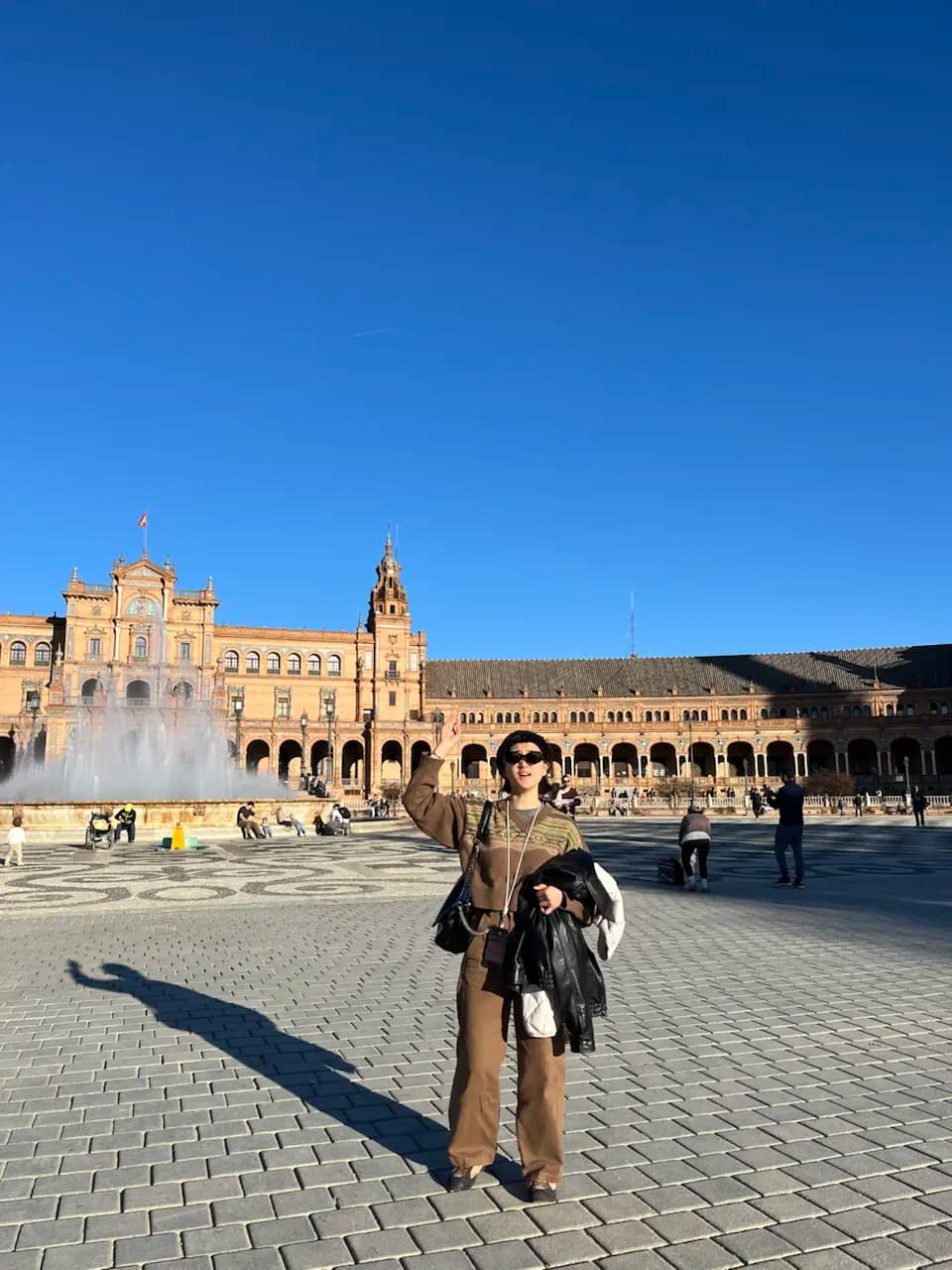 ฮันนีมูนวันที่ 6: ทัวร์ชมเซเตนิลและรอนดา - Plaza de España, Seville