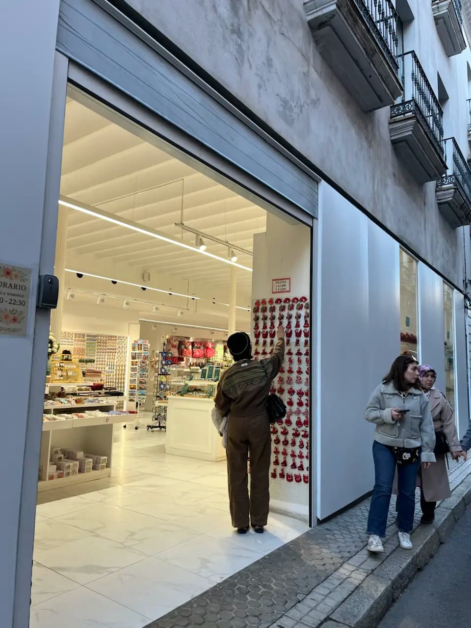 ฮันนีมูนวันที่ 6: ทัวร์ชมเซเตนิลและรอนดา - 1–11 Calle Águilas, Seville