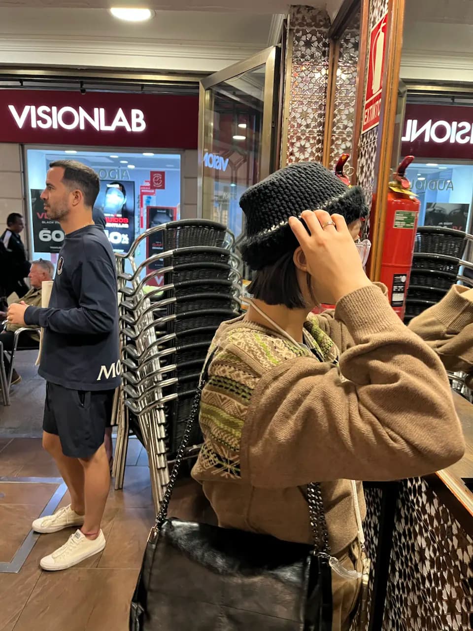 ฮันนีมูนวันที่ 6: ทัวร์ชมเซเตนิลและรอนดา - 10–98 Calle de Javier Lasso de la Vega, Seville