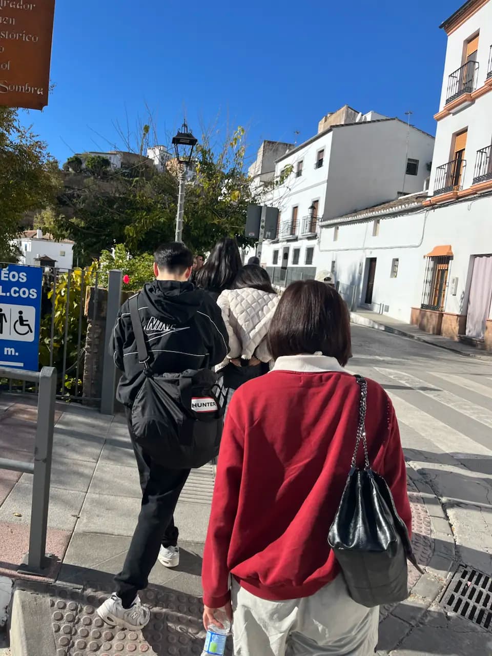 ฮันนีมูนวันที่ 6: ทัวร์ชมเซเตนิลและรอนดา - Calle la Coronilla, Setenil de Las Bodegas