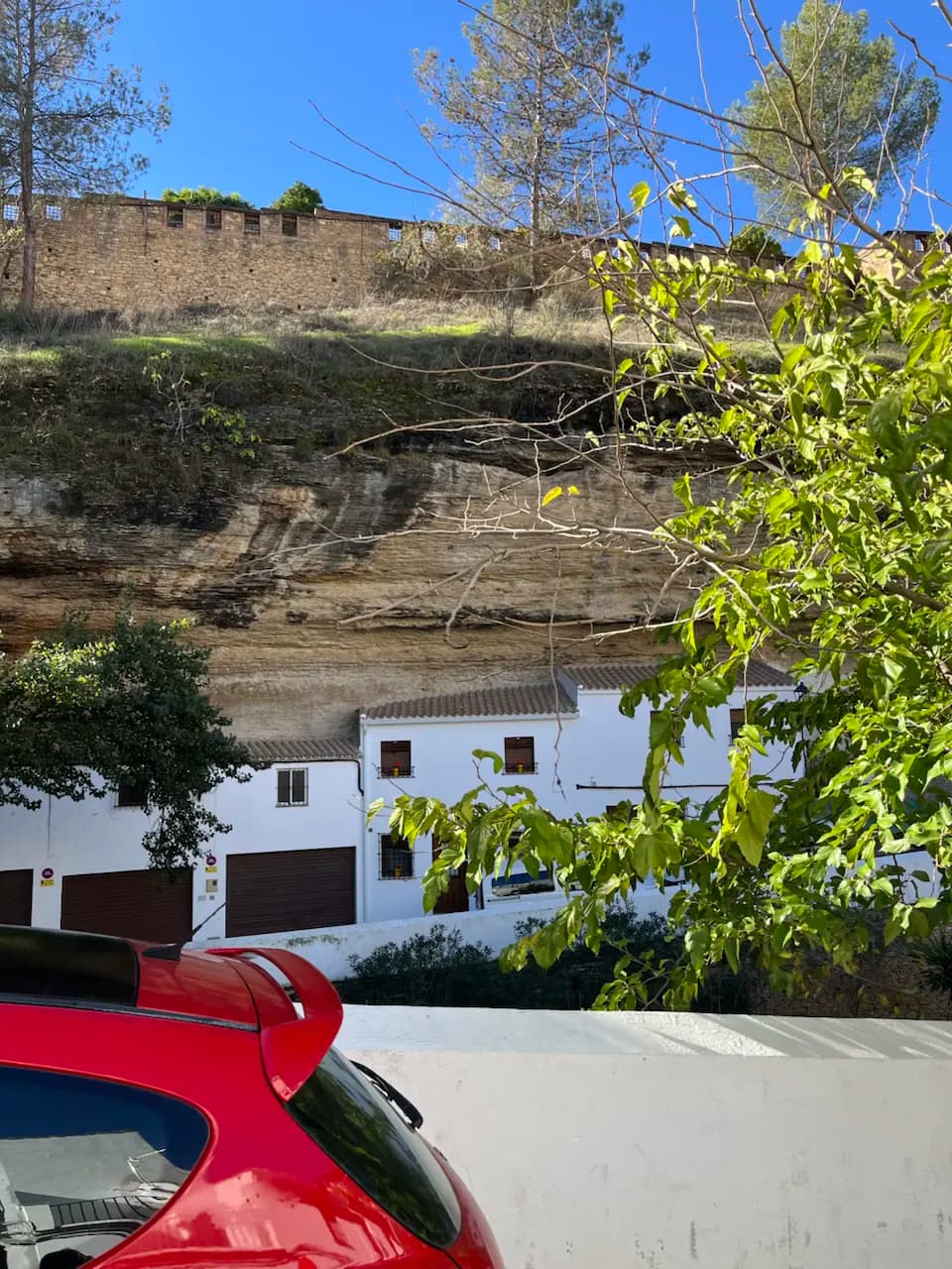 Sevilha a Granada — tour de sanduíches ❤️ - 116–198 Calle de las Cuevas del Sol, Setenil de Las Bodegas